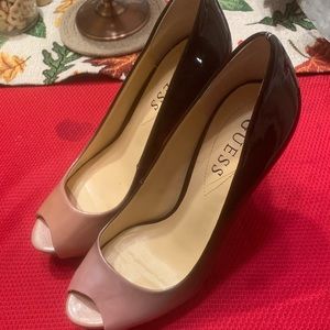 GUESS Two Tone Heels (Size 11/Like New)